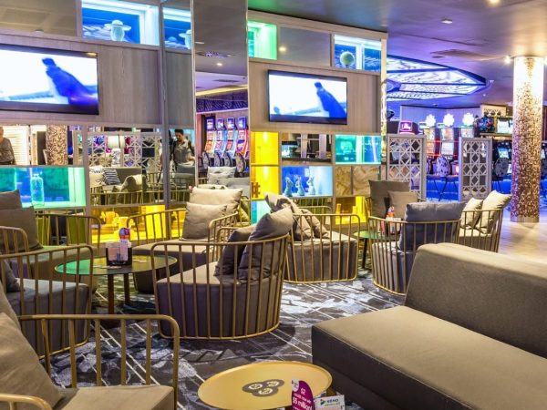 Lounge Lounge